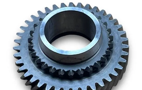 Lancia Lybra Fifth/5th gear pinion W106 7757956