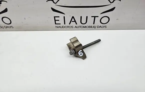 BMW 5 F10 F11 Fuel Injector clamp holder