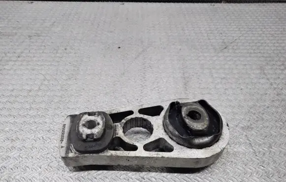 Renault Vel Satis Engine mount bracket 8200292832A