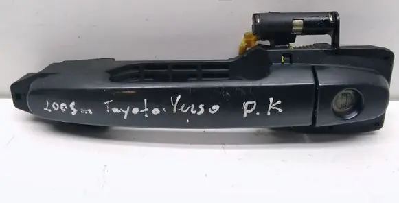 Toyota Avensis Verso Front door exterior handle