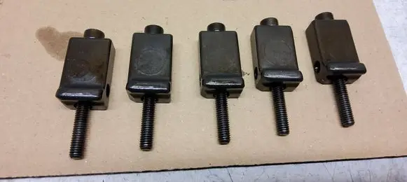Volkswagen Transporter - Caravelle T5 Fuel Injector clamp holder 