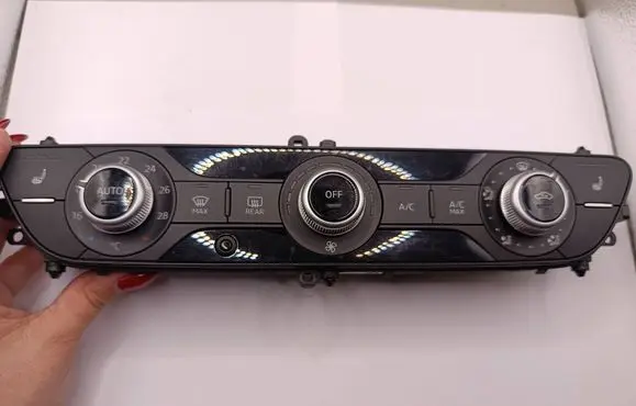 Audi A5 8T 8F Climate control unit 8W0820043Q 5HB01325024