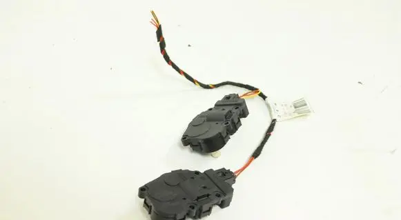 Audi A5 8T 8F Air flap motor/actuator K9749005