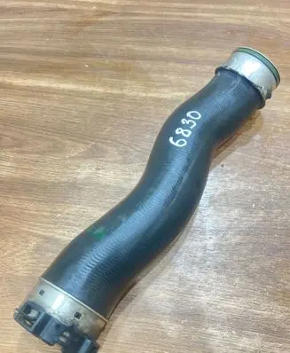 BMW 3 E90 E91 Intercooler hose/pipe 7812619