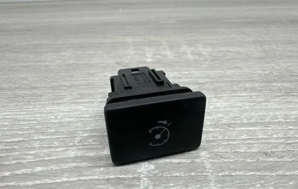 Toyota Avensis T270 Cruise control switch 15C251