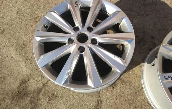 Volkswagen Touareg III R16 alloy rim 7P6601025P