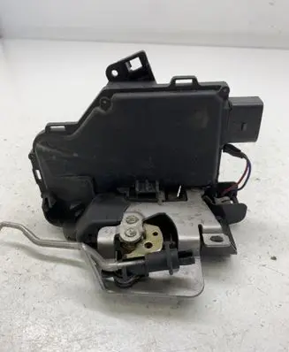 Audi A6 S6 C5 4B Front door lock