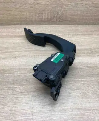 Audi A8 S8 D3 4E Accelerator throttle pedal 4E1723523E 6PV00802642