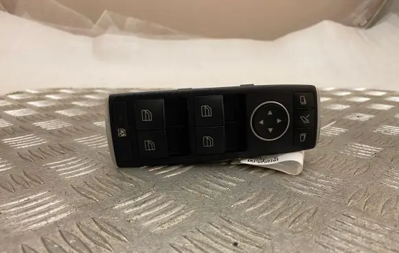 Mercedes-Benz GLE (W166 - C292) Electric window control switch A1669054400