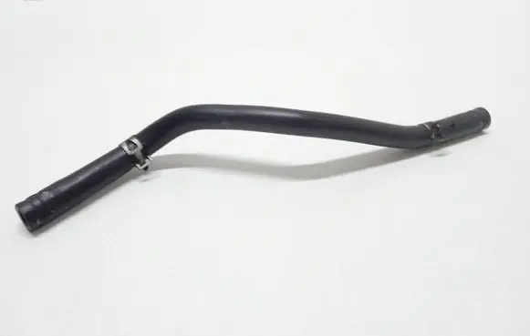 Suzuki Grand Vitara II Engine coolant pipe/hose