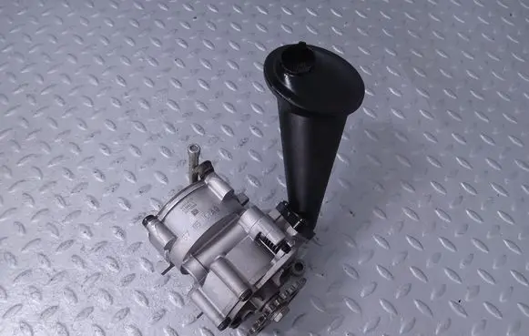 Audi Q7 4M Oil sump strainer pipe 057115105AQ