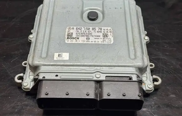 Mercedes-Benz E W211 Engine control unit/module A6421508578 0281013722