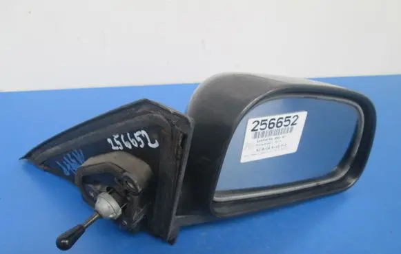 Mitsubishi Colt Front door electric wing mirror