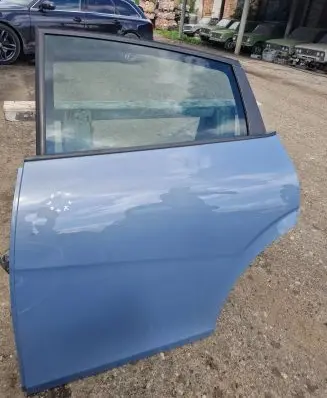 Seat Leon (1P) Rear door