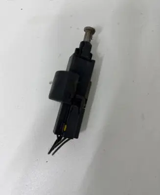 Opel Zafira A Brake pedal sensor switch