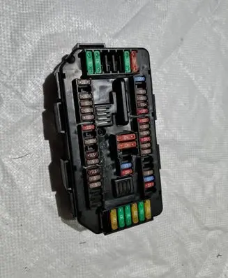 BMW 3 F30 F35 F31 Fuse module 9337879