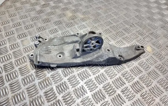 Ford S-MAX Generator/alternator bracket Ds7q8d611ah