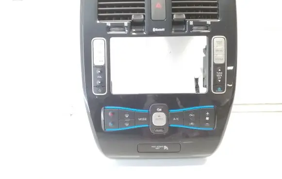 Nissan Leaf I (ZE0) Climate control unit 275003NA0B