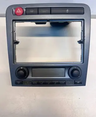 Seat Ibiza III (6L) Climate control unit 6L0820043E