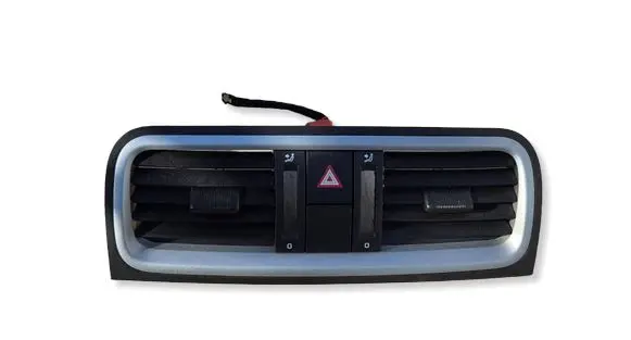 Skoda Fabia Mk2 (5J) Dash center air vent grill 5J0820951S