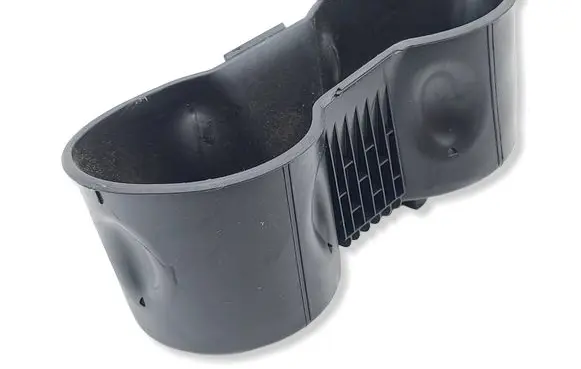 Chevrolet Trax Cup holder front 95935123 1242227