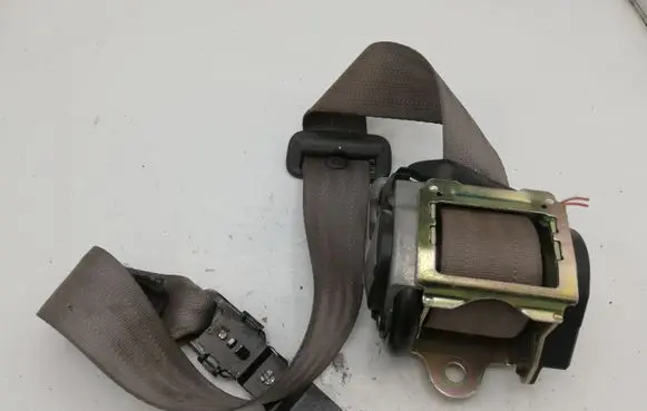 Volvo XC90 Third row seat belt 601239700