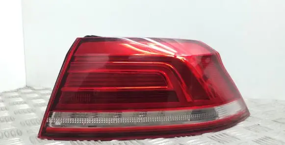 Volkswagen PASSAT B8 Rear/tail lights 3G5945312