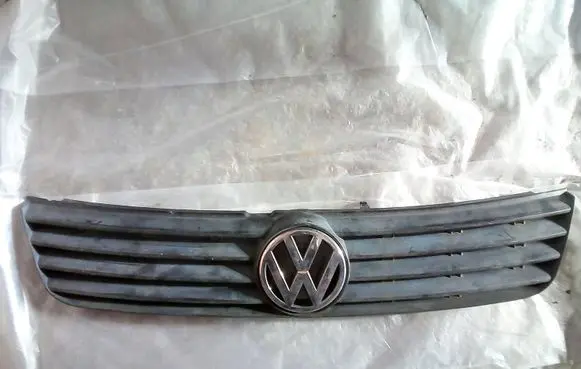 Volkswagen PASSAT B5 Front bumper upper radiator grill 3B08536013B0853601A3B08536013B0853601A