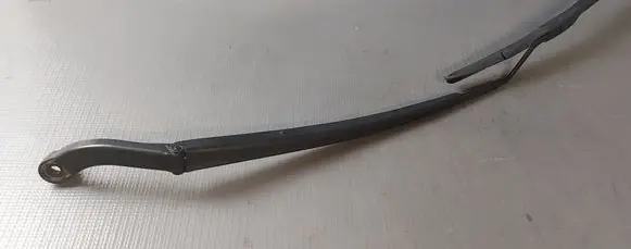 Toyota RAV 4 (XA50) Windshield/front glass wiper blade 2768721