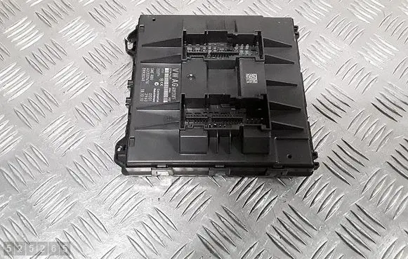 Seat Ibiza IV (6J,6P) Engine control unit/module 6R0937087F