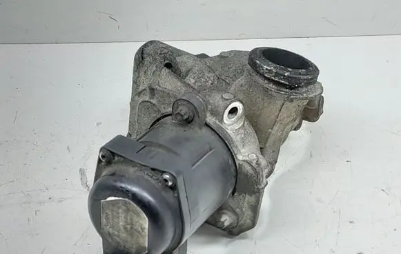 Peugeot 5008 EGR valve 9672880080 V29006980