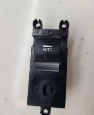 Hyundai i40 Electric window control switch 935753Z200 39R5101310
