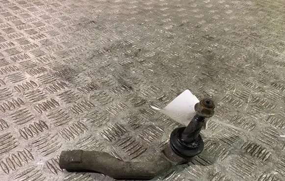 Volvo XC90 Steering tie rod end 31476317