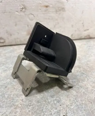 BMW 5 F10 F11 Parcel shelf load cover mount bracket 9168474