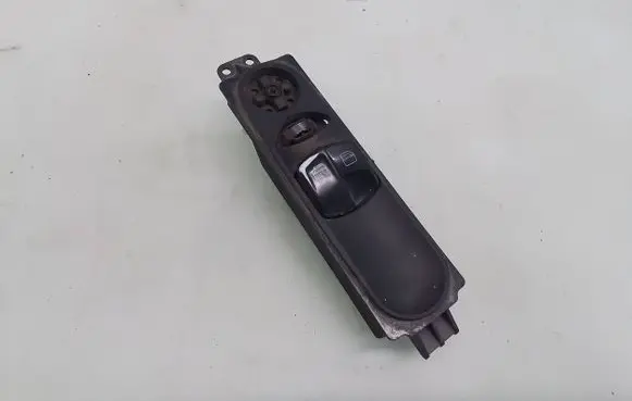 Mercedes-Benz Sprinter W906 Electric window control switch 9065451213 Q04ZGS002 13235659