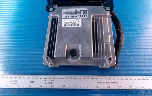 Audi A4 S4 B7 8E 8H Engine control unit/module 03G906016GN