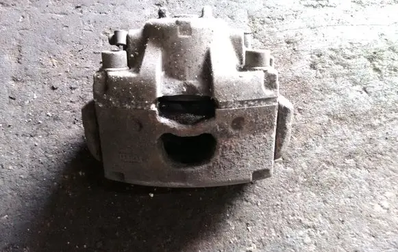 Opel Vectra C Front brake caliper 