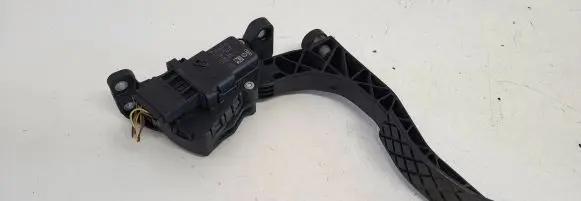Audi A6 S6 C6 4F Accelerator throttle pedal 4F1723523A 6PV00898404