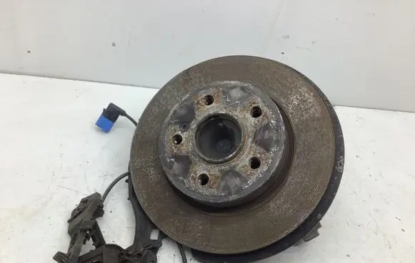 Mercedes-Benz B W246 W242 Rear wheel hub 2460306