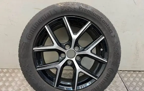 Toyota RAV 4 (XA40) R18 alloy rim