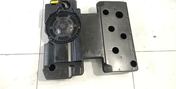 Peugeot 3008 II Subwoofer speaker 9809351580