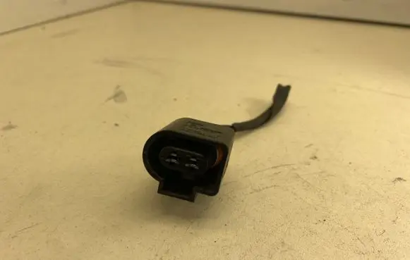 Mercedes-Benz GLC X253 C253 Windscreen/windshield washer pump 0165454626 13553381 13555399