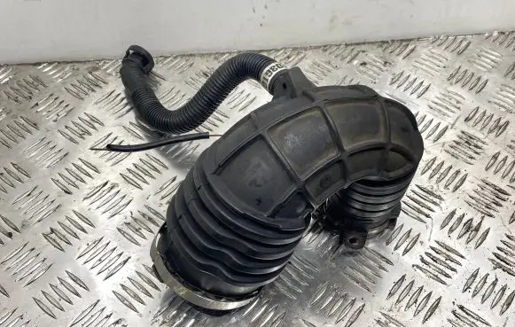 Audi A6 S6 C6 4F Air intake hose/pipe 4F0129615E
