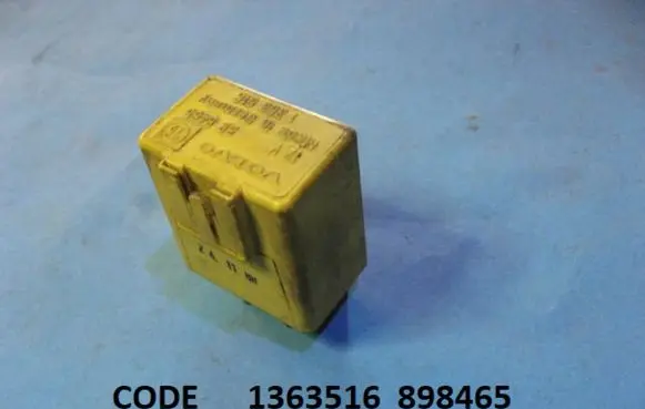 Volvo 960 Window wiper interval relay 1363516 898465