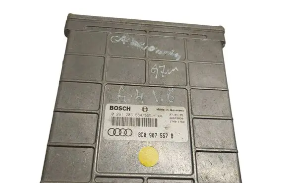 Audi A4 S4 B5 8D Engine control unit/module 8D0907557B 0261203554