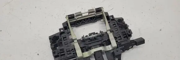 Rear door exterior handle/bracket