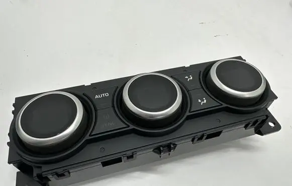 Land Rover Discovery 5 Climate control unit HY3218D687LD