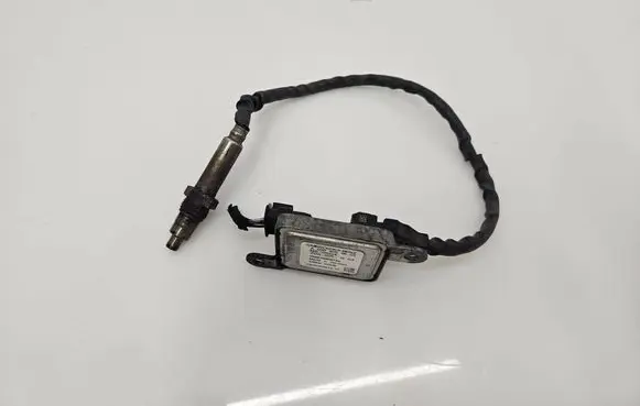 Mercedes-Benz Sprinter W906 Lambda probe sensor A0009059603 1606060818 5WK96681E