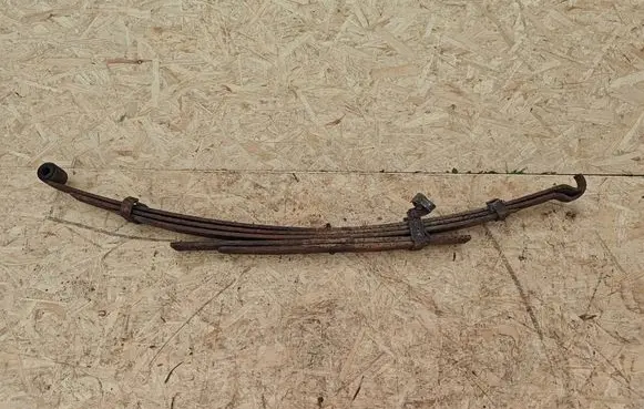 Toyota Hilux (AN10, AN20, AN30) Rear leaf spring 