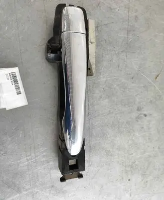 Nissan X-Trail T32 Front door exterior handle 806104CE0A